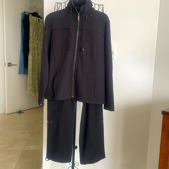 ZENERGY 2 PC BLACK TRAVEL SET - Picture 1 of 12